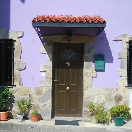 Puerta Del Gamoniteiru Pola de Lena