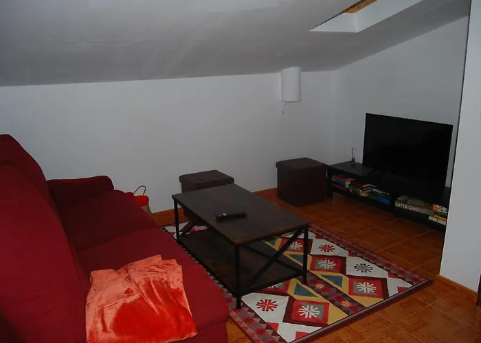 Puerta Del Gamoniteiru Pola de Lena